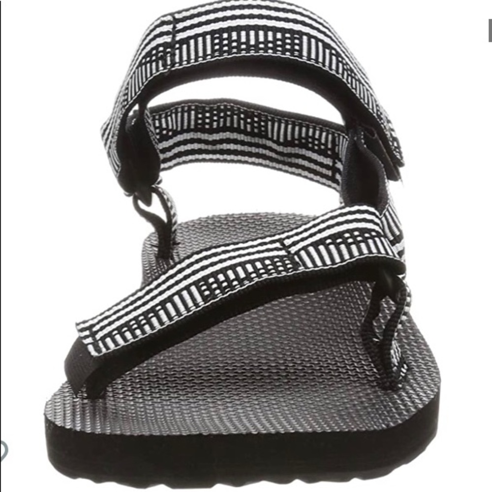 Women’s teva sandals NWT